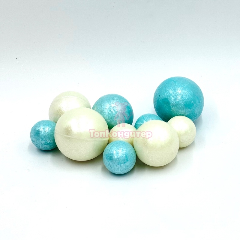 Сферы из шоколадной глазури перламутровые бело-голубые 10шт.